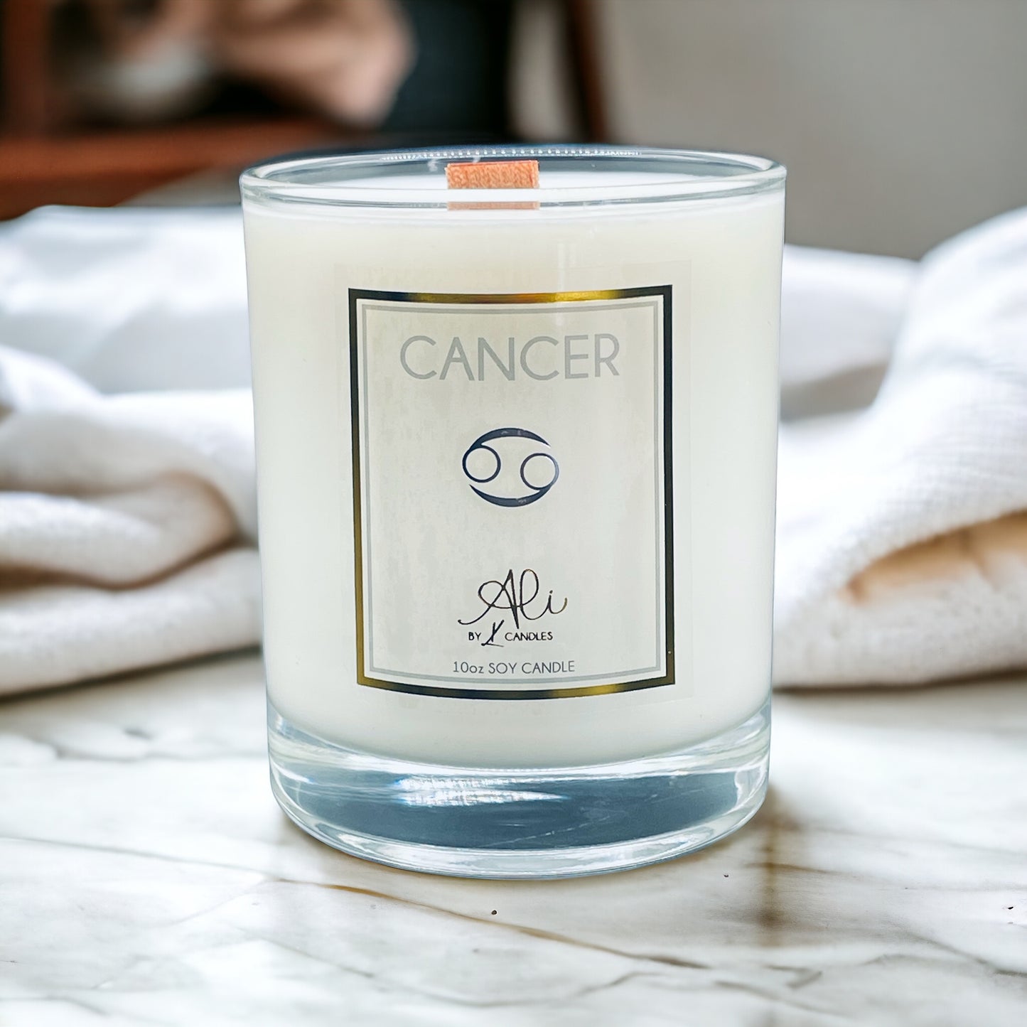 zodiac-themed candle gift for Cancer, crackling wooden wick