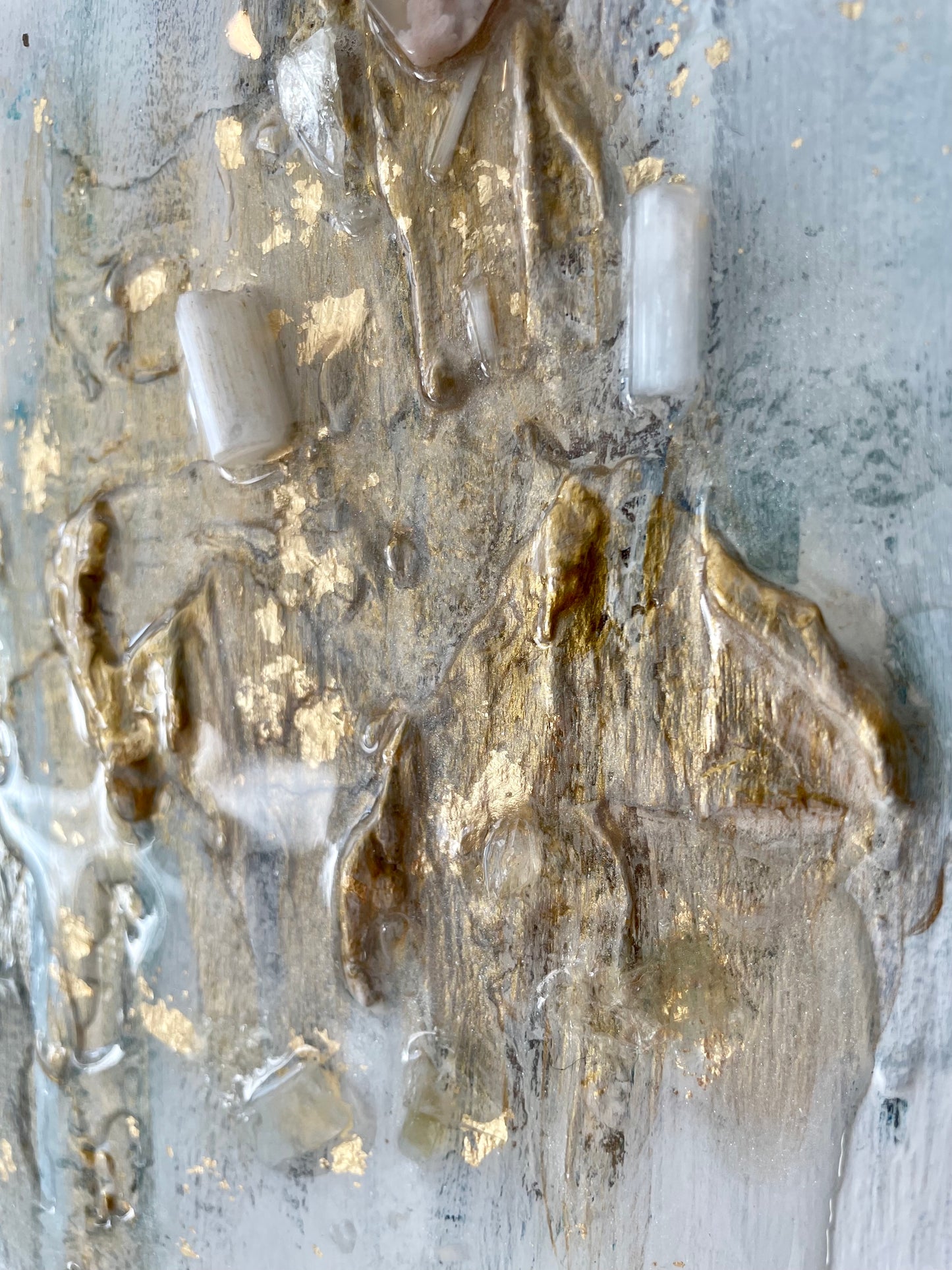 Crystal Gold is loaded with crystals 