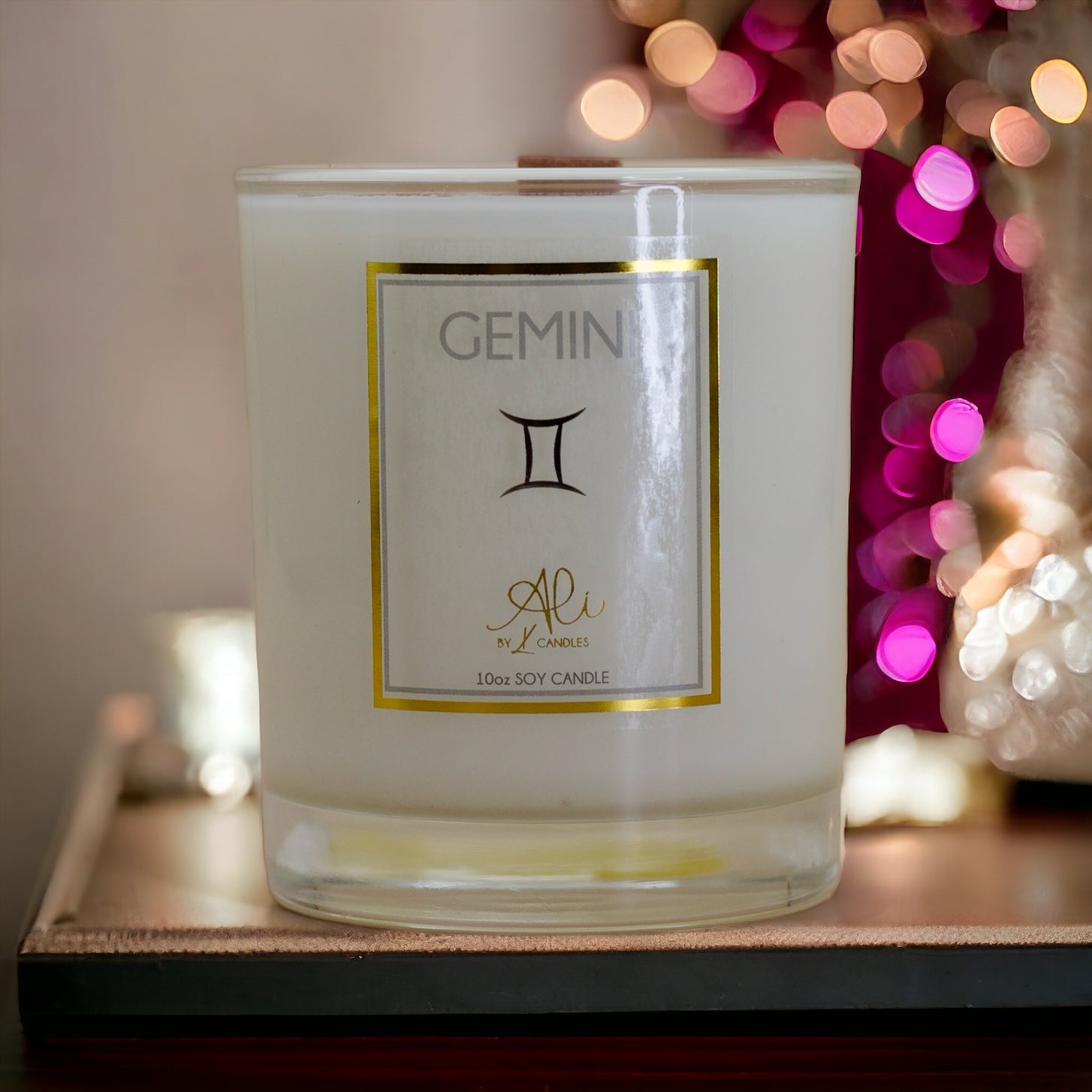 Zodiac-themed candle gift for Gemini, crackling wooden wick