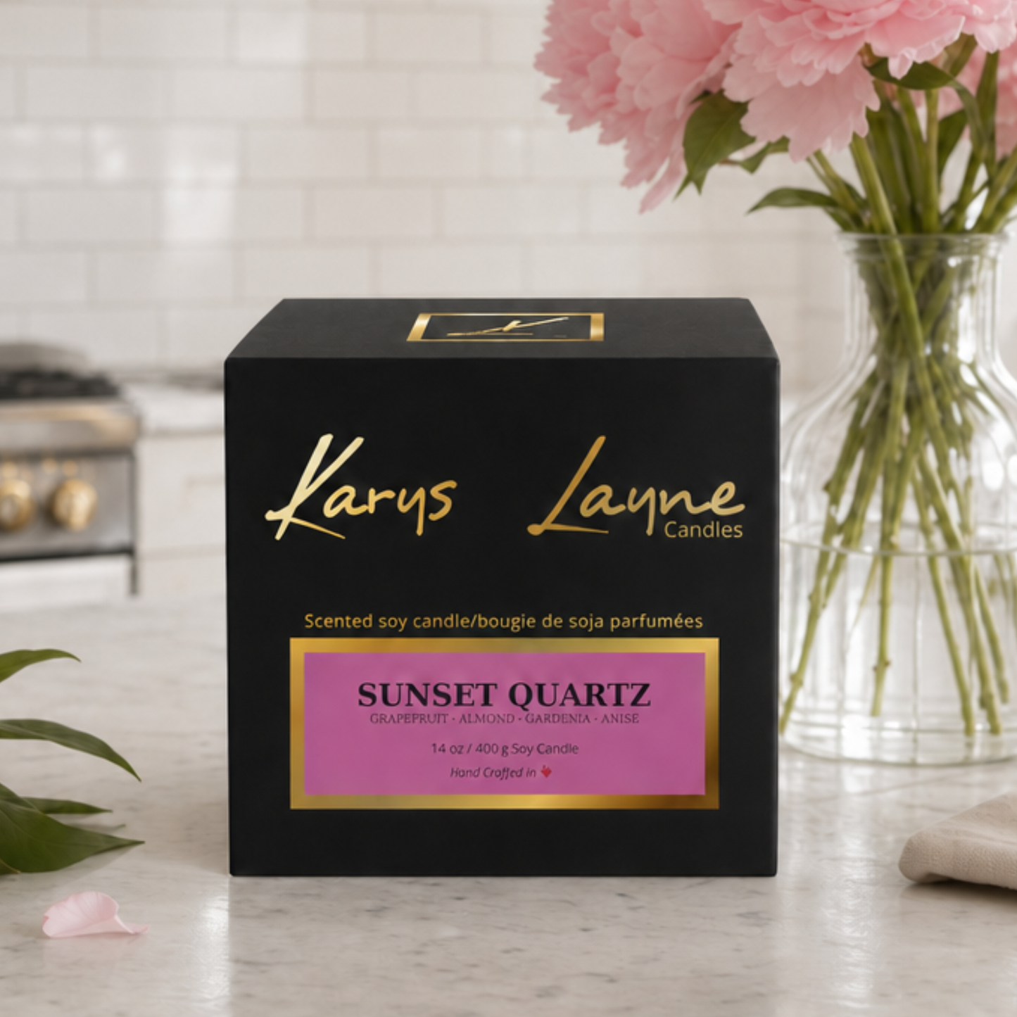 Bright grapefruit and gardenia with a hint of anise. Hand-poured Canadian soy candle with a crackling wooden wick.